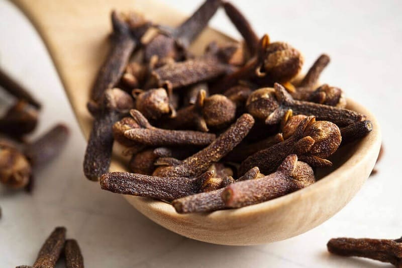Beneficios del té de clavo del olor