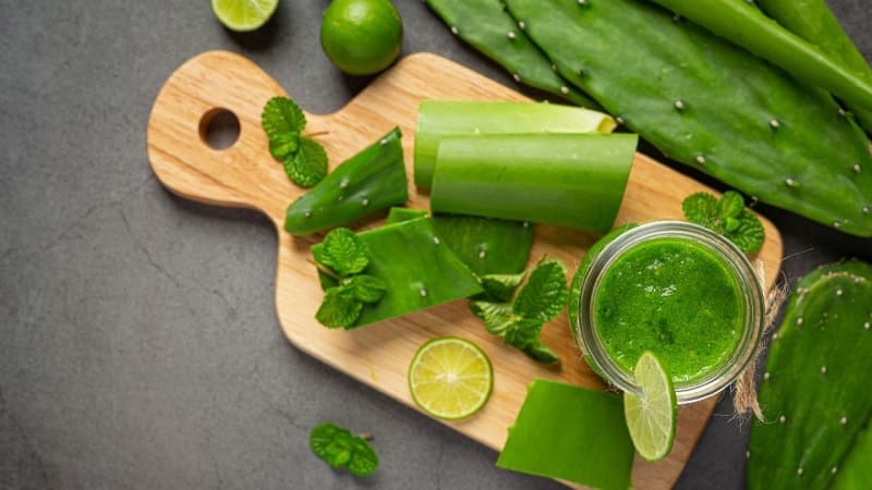 Licuado de nopal y sábila para diabéticos e hipertensos